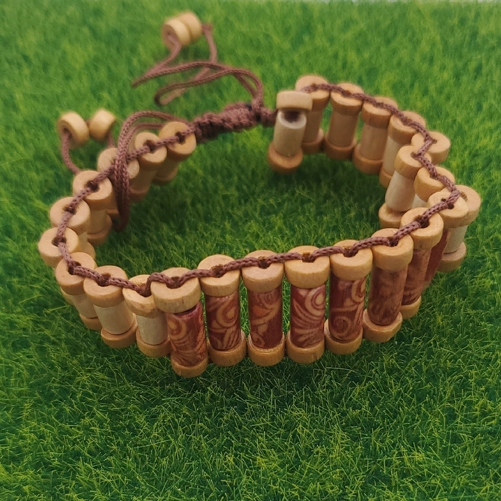 Tiki Wooden Beaded Bracelet B3006